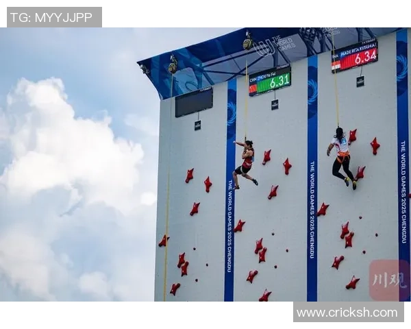 成都攀岩队在滑板精英赛中以65分稳居积分榜首位