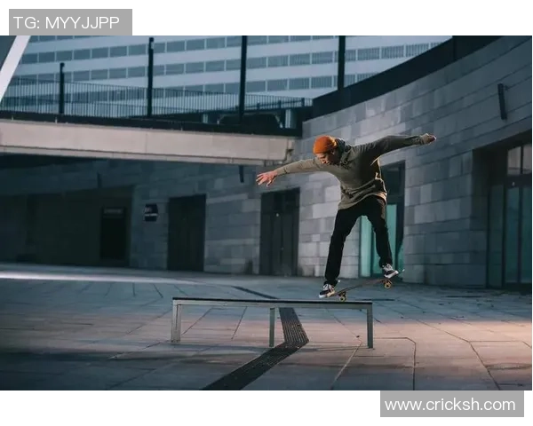 滑板战术解析：西安滑板队独特的盯防体系与战术运用探讨